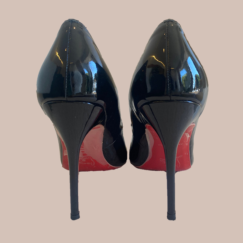 Scarpin - Louboutin, preto, 37